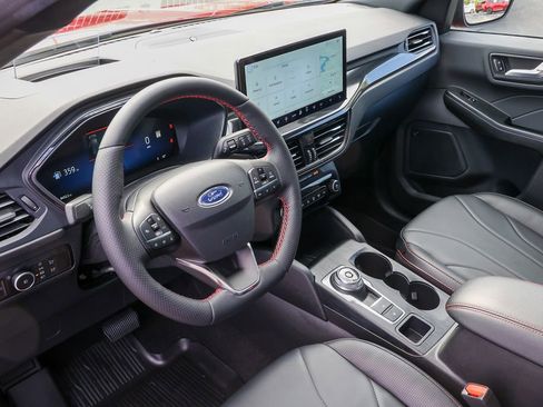 Certified 2025 Ford Escape ST-Line Elite w/ Premium Technology Package AWD/4WD image 31