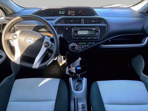 Used 2014 Toyota Prius C One image 14