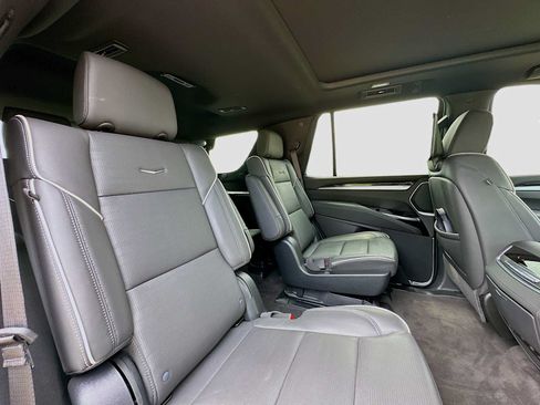 Used 2025 Cadillac Escalade Sport w/ LPO, Floor Liner Package AWD/4WD image 31