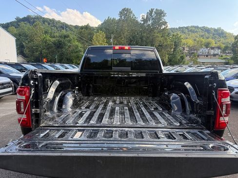 Used 2024 RAM 2500 Laramie w/ Safety Group AWD/4WD image 21