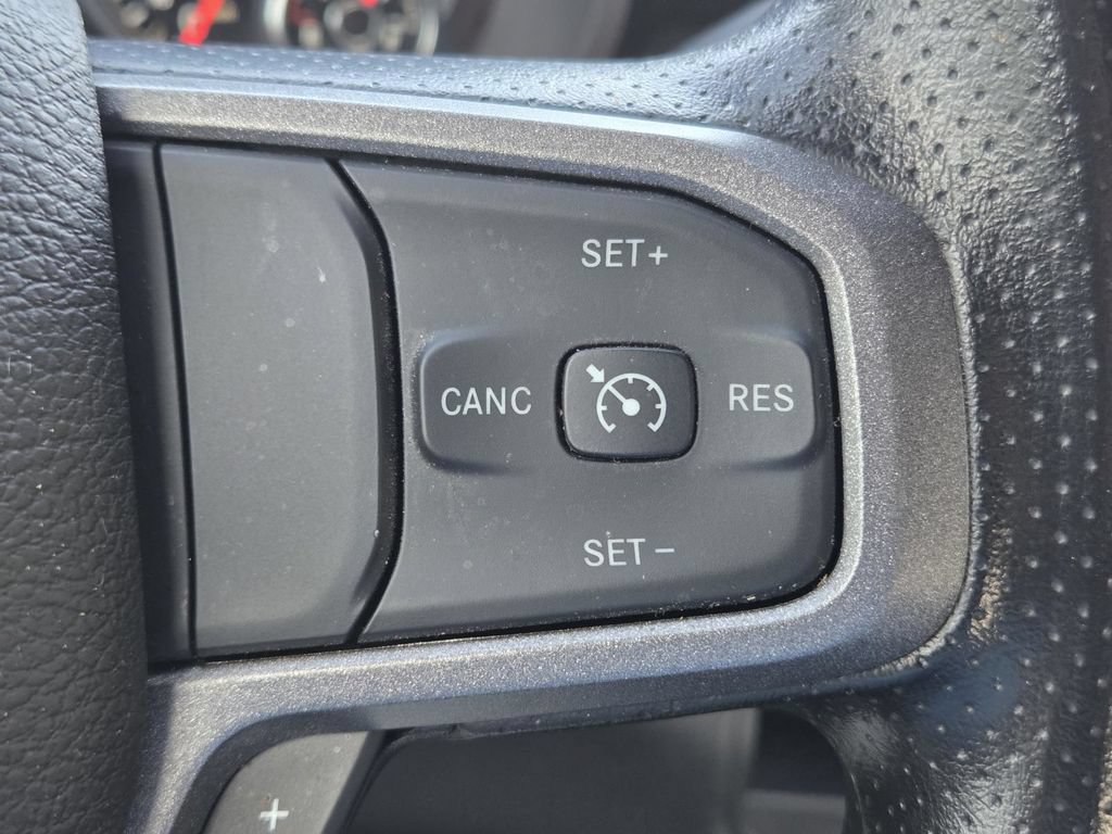 Used 2024 RAM 2500 Tradesman w/ Chrome Appearance Group AWD/4WD image 21