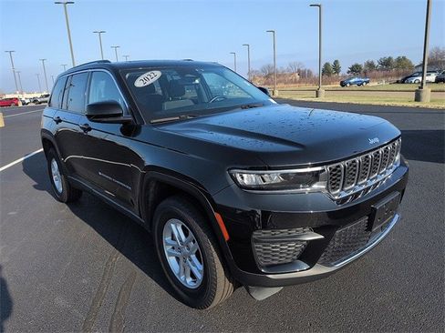 Used 2022 Jeep Grand Cherokee Laredo w/ Luxury Tech Group I image 1