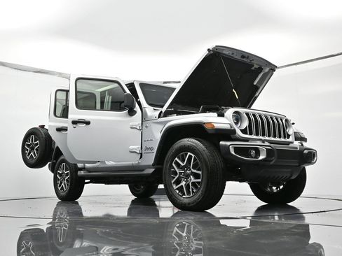 New 2024 Jeep Wrangler Unlimited Sahara w/ Technology Group image 50
