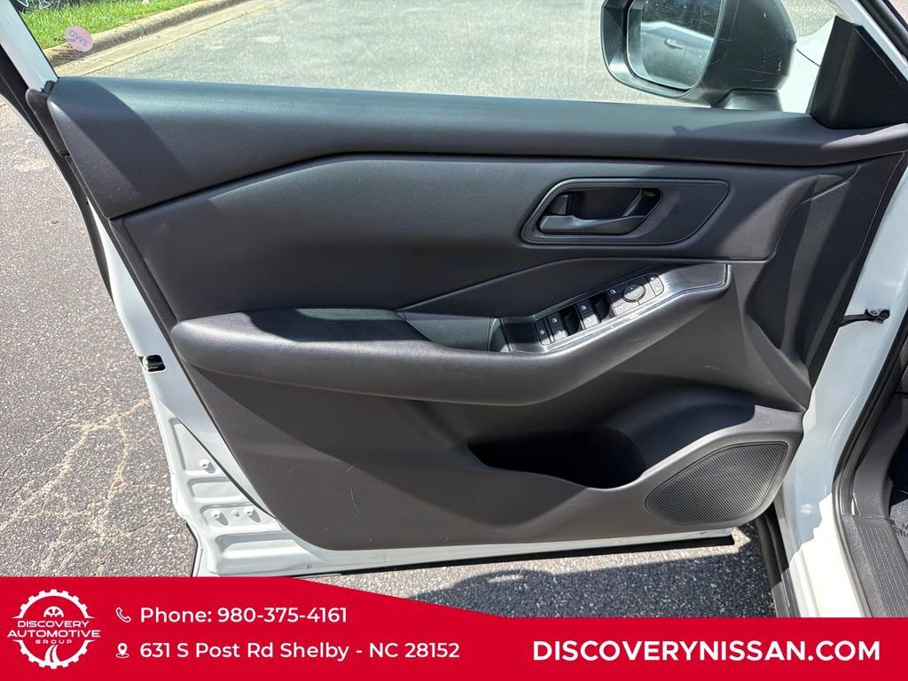 Certified 2024 Nissan Rogue S AWD/4WD image 10