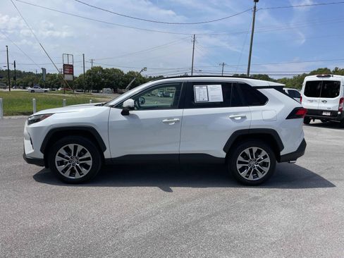Used 2023 Toyota RAV4 XLE Premium FWD image 8