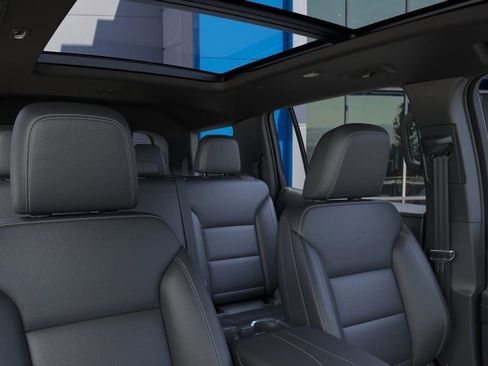 New 2026 Chevrolet Traverse LT w/ Sun and Wheel Package image 25