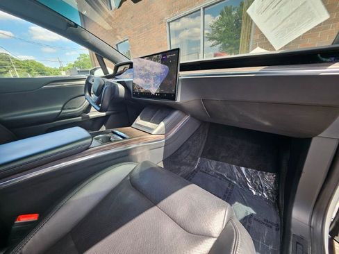 Used 2023 Tesla Model X AWD/4WD image 57