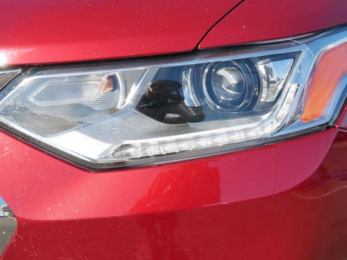 Used 2020 Chevrolet Traverse LT image 5