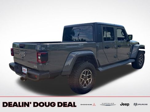 Used 2020 Jeep Gladiator Overland AWD/4WD image 5