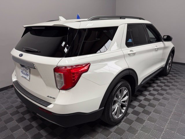 Used 2022 Ford Explorer XLT w/ Equipment Group 202A AWD/4WD image 8