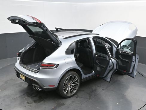 New 2026 Porsche Macan image 57