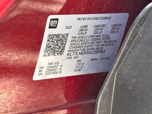 Used 2025 Chevrolet Trax LT FWD image 21