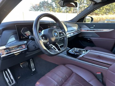 Certified 2023 BMW 760i xDrive image 19