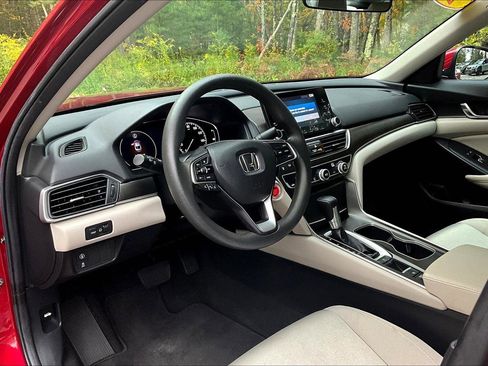 Used 2019 Honda Accord LX image 13