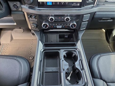 New 2026 Ford F250 Platinum image 25