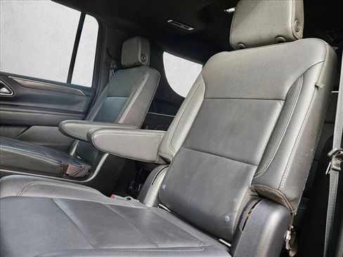 Used 2021 Chevrolet Suburban Z71 AWD/4WD image 18