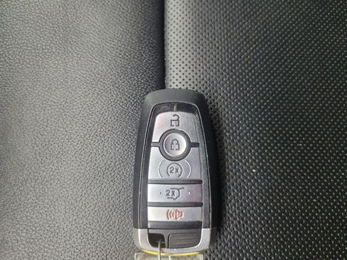 Used 2020 Ford Explorer Limited w/ Class III Trailer Tow Package image 32