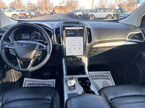 Used 2024 Ford Edge SEL image 16