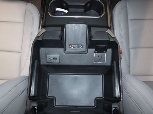 New 2026 GMC Sierra 2500 SLT w/ SLT Premium Package image 30