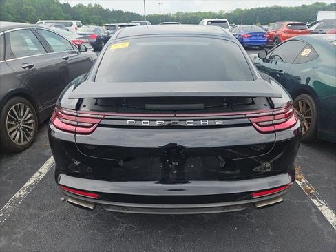 Used 2017 Porsche Panamera RWD image 22