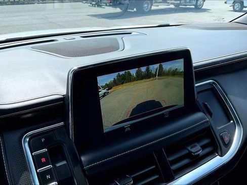 Used 2024 Chevrolet Tahoe Premier AWD/4WD image 11
