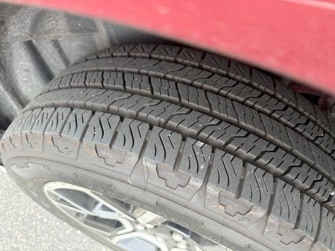 Used 2025 Ford Maverick Lariat AWD/4WD image 14