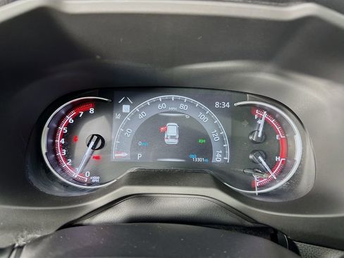 Used 2025 Toyota RAV4 XLE Premium image 18