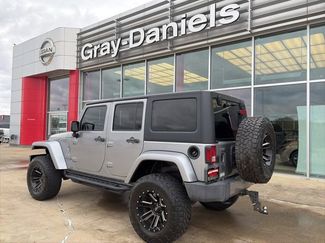 Used 2018 Jeep Wrangler Unlimited Sahara w/ Connectivity Group video 2