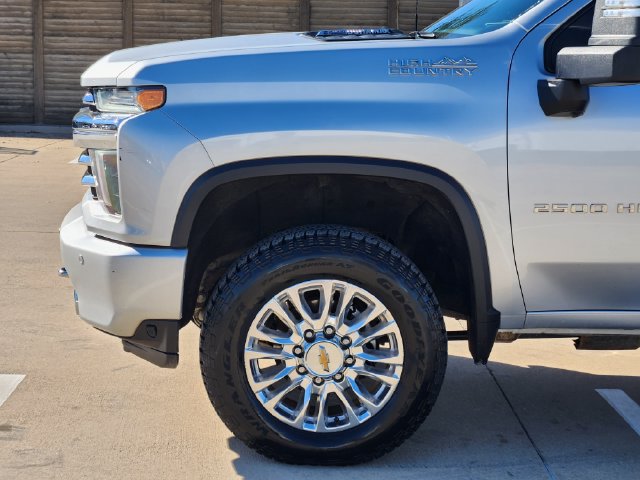 Used 2023 Chevrolet Silverado 2500 High Country w/ Technology Package AWD/4WD image 15