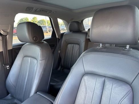 Used 2018 Audi Q5 2.0T Premium Plus w/ Premium Plus Package AWD/4WD image 7