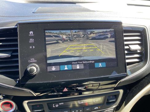 Used 2019 Honda Pilot Touring image 20