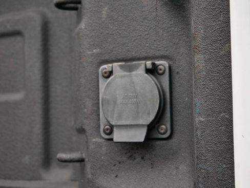 Used 2022 GMC Sierra 3500 SLE w/ SLE Convenience Package image 12