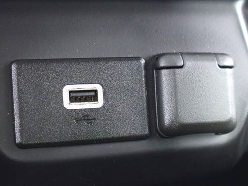 Used 2020 Chevrolet Silverado 1500 Custom Trail Boss image 23