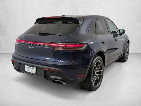 Certified 2023 Porsche Macan AWD/4WD image 9