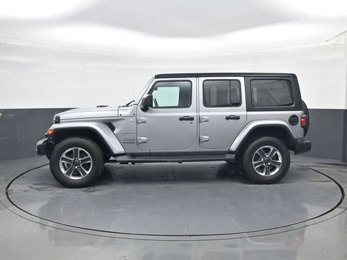 Used 2021 Jeep Wrangler Unlimited Sahara image 4