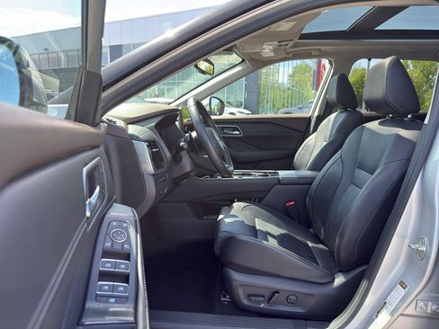 Certified 2021 Nissan Rogue Platinum AWD/4WD image 11