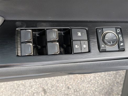 Used 2023 Lexus UX 250h F Sport image 14