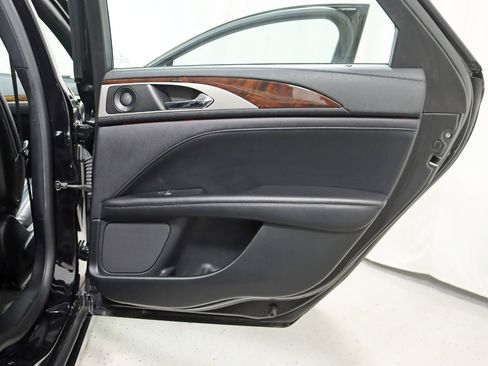 Used 2020 Lincoln MKZ Reserve w/ Monochromatic Package image 34