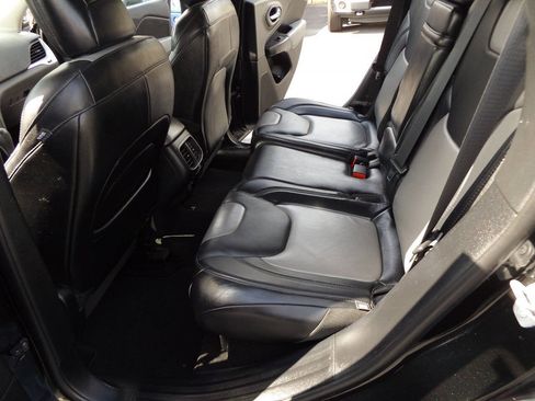 Used 2014 Jeep Cherokee Limited FWD image 16