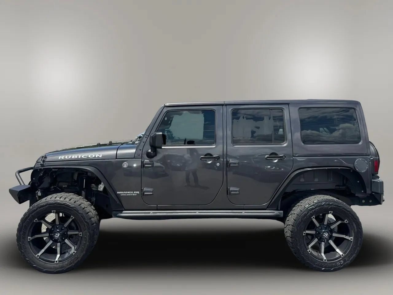 Used 2017 Jeep Wrangler Unlimited Rubicon w/ Connectivity Group AWD/4WD image 5
