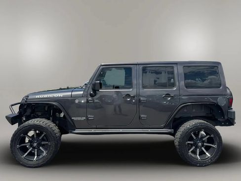 Used 2017 Jeep Wrangler Unlimited Rubicon w/ Connectivity Group AWD/4WD image 5