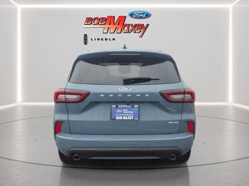 Used 2024 Ford Escape ST-Line w/ Tech Pack #1 AWD/4WD image 6