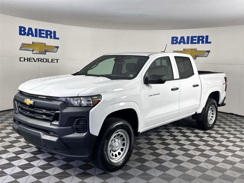 Used 2025 Chevrolet Colorado W/T w/ WT Convenience Package II image 1