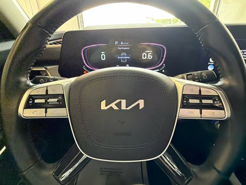 Used 2023 Kia Telluride S w/ S Sunroof Package FWD image 37