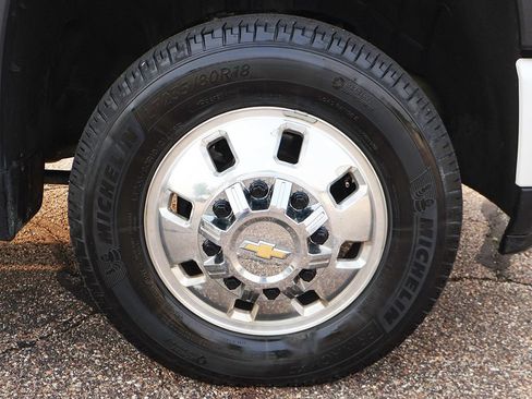 Used 2025 Chevrolet Silverado 3500 High Country w/ Technology Package AWD/4WD image 27