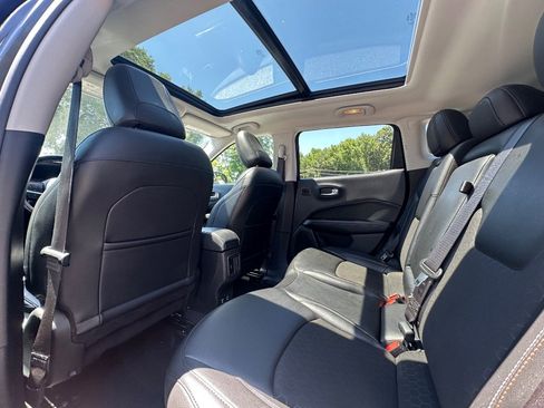 Used 2021 Jeep Compass Latitude w/ Sun and Sound Group AWD/4WD image 15