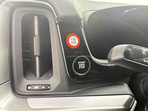 Certified 2025 Porsche Cayenne S AWD/4WD image 27