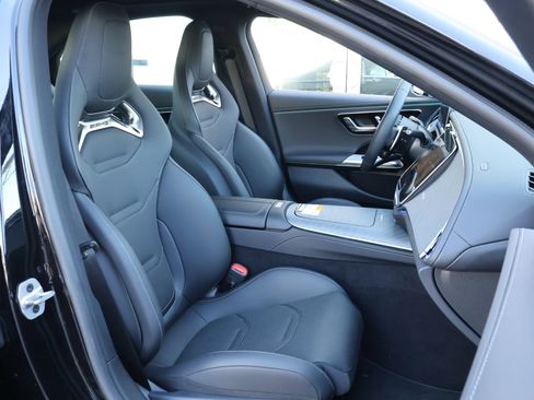 New 2025 Mercedes-Benz E 53 AMG e 4MATIC Sedan image 19