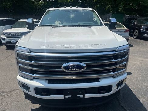 Used 2026 Ford F350 Platinum w/ Platinum Plus Package AWD/4WD image 2