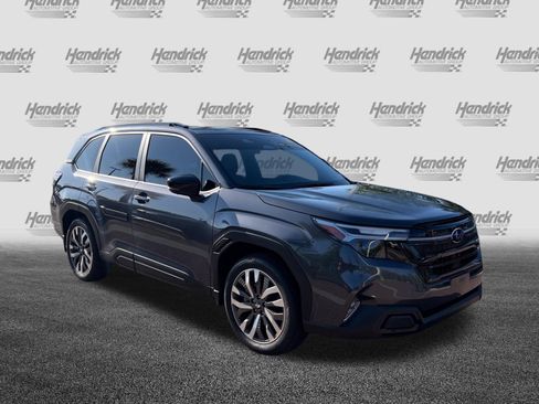 Used 2025 Subaru Forester Touring w/ Popular Package - Touring AWD/4WD image 2